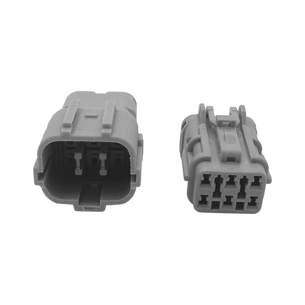 Male and female butt joint terminal of waterproof connector of automobile connector